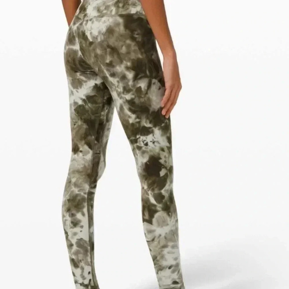 Lululemon Align Pant 28" *Diamond DyeDiamond Dye Light Sage Army Green size 2 - Picture 3 of 6